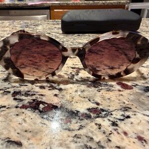 KREWE Alixe Sunglasses in Malt